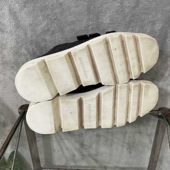 Bernardo Dillon Sneaker womens 7 Quilted Black Leather Stud Grip Strap Lug Soles - Picture 9 of 16